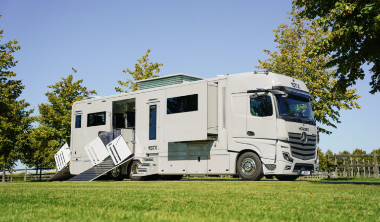 STX Horseboxes STX Scania P