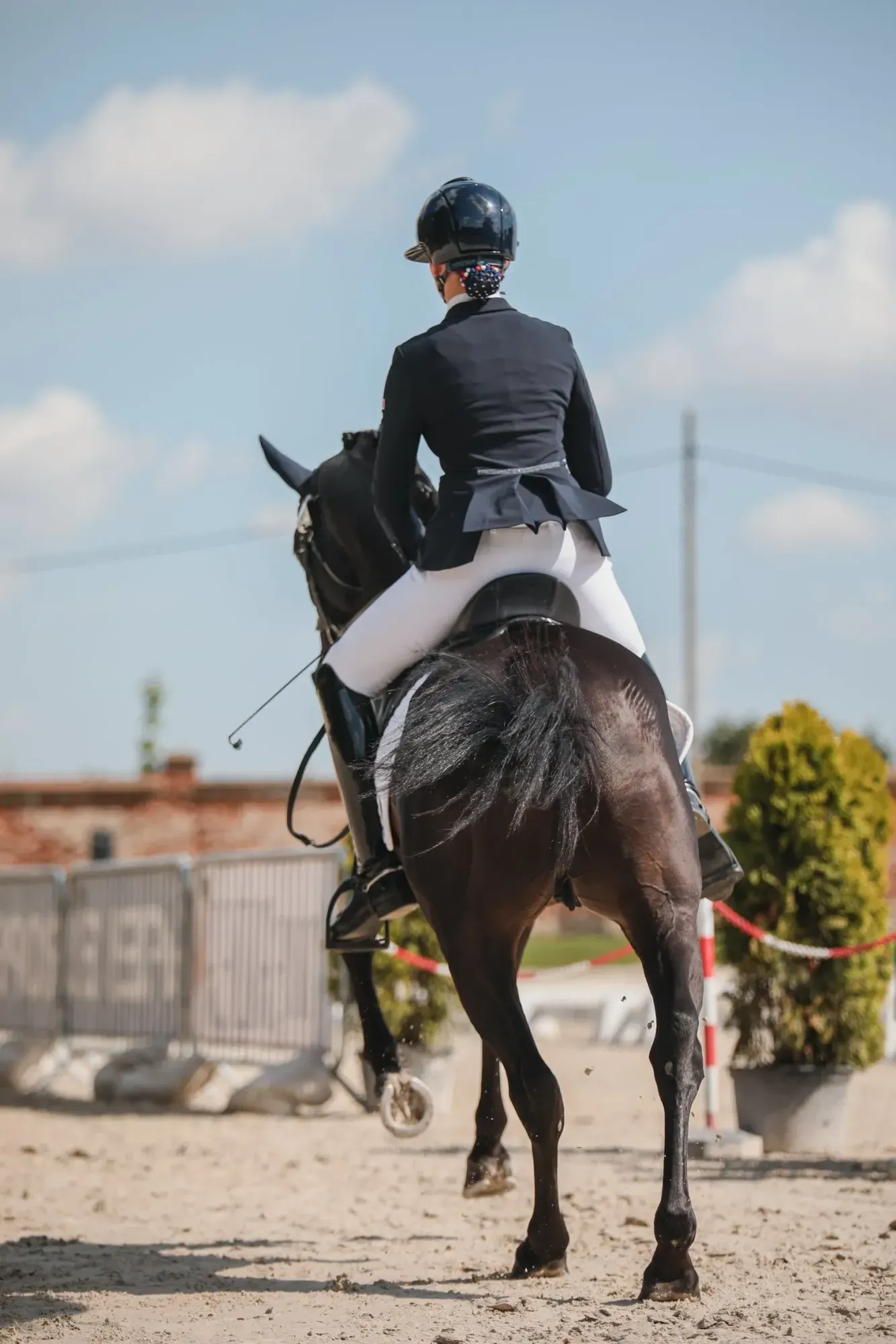 découvrez la formation desjeps équitation 2026 pour devenir un professionnel qualifié dans le domaine de l'équitation. préparez votre avenir avec un diplôme reconnu et des compétences certifiées.