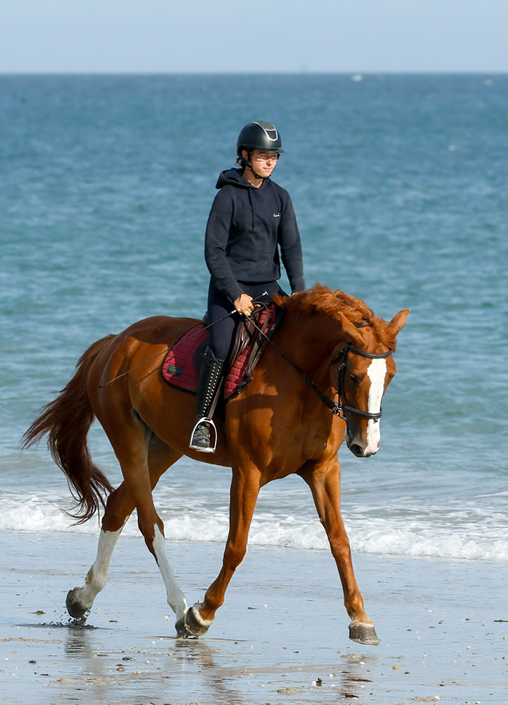 KERGUELEN EQUITATION - Larmor-Plage