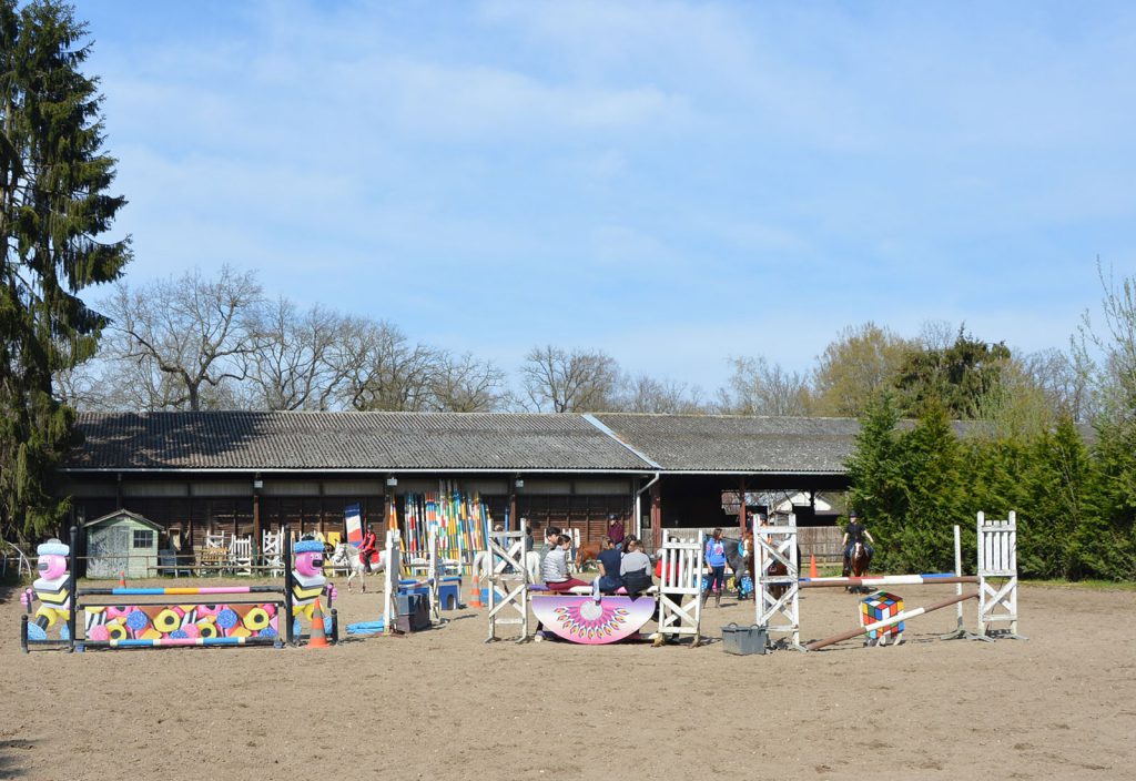 PRESENCE EQUITATION - Lamorlaye