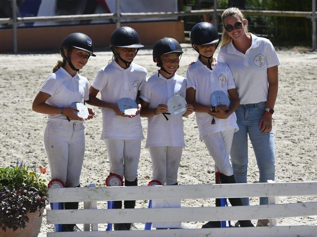 CENTRE D EQUITATION FLORE POUBEAU EARL - Ozoir-La-Ferriere