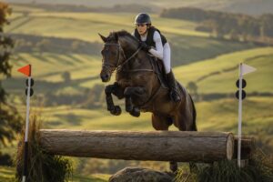 Le cross-country : obstacles fixes et terrain varie